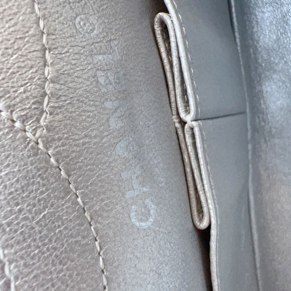Chanel Reissue 225 Double Flap Silver Bag - Picture 8 of 8